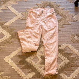 White House black market Pret-a-pedi pant